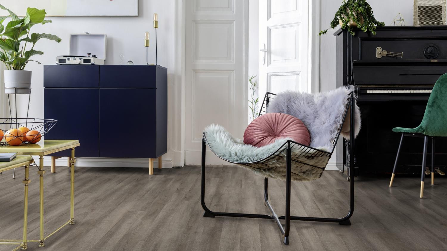 TK-antik-eiche-dark-grey-rustic-insp-70-vinyl-24502006-1-Altbau-01