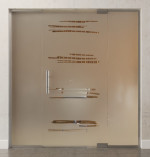 Bild von Bukarest Motiv klar Glaspendeltür mit zwei festen Seitenteilen DORMA Mundus BTS Variante 3 - Erkelenz
