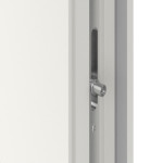 Detail Schließer von Kunststoff Nebeneingangstür F010 Comfort mit Glasausschnitt