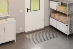 Milieubild Garage mit Metallregal, Schrank und Aluprofilmatte KLASSIK Rips T05PP grau / Brush BL01 schwarz - Entrada