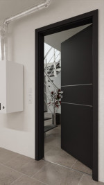 Detail-Milieuansicht von GARANT Wärmeschutztür Aura 832 Matt RAL 9005 G-TEC
