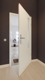Front-Milieuansicht von GARANT Wohnungseingangstür 9417-60 Snow White CePaL mit Lichtausschnitt LA-5 bandseitig