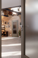 CloseUp-Milieuansicht von Hygge Grau RAL 7037 DIN-LA Mattlack Basic Innentür - Huga