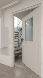 Detail-Milieuansicht von Innentür-Set Stahl mit Feuerschutzfunktion STU/STS T90-1 mit LA-B2 inkl. Blockzarge 62/55 - Hörmann