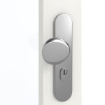 Detailansicht der Oberfläche von GARANT Wohnungseingangstür Authentic Bianco CePaL mit Lichtausschnitt LA-3