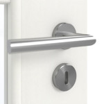 Detailansicht der Oberfläche von GARANT Doppelflügeltür inkl. Zarge Authentic Bianco GCK08 mit Lichtausschnitt LA-DIN Sprosse SP0