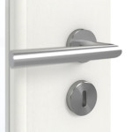 Detailansicht der Oberfläche von GARANT Doppelflügeltür inkl. Zarge Authentic Bianco GCK08 mit Lichtausschnitt LA-DIN Sprosse SP2
