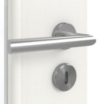 Detailansicht der Oberfläche von GARANT Doppelflügeltür inkl. Zarge Authentic Bianco GCK08 mit Lichtausschnitt LA-DIN Sprosse SP4