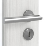 Detailansicht der Oberfläche von GARANT Doppelflügeltür inkl. Zarge Authentic Grigio GCK08 mit Lichtausschnitt LA-6 Sprosse SP0