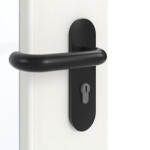 Detailansicht der Oberfläche von GARANT Rauchschutztür Authentic Bianco GCK08 mit Lichtausschnitt LA-DIN