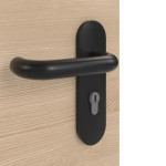 Detailansicht der Oberfläche von GARANT Rauchschutztür Quer Authentic Achat GCK08 mit Lichtausschnitt LA-5 bandseitig