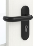 Detailansicht der Oberfläche von GARANT Rauchschutztür Authentic Bianco GCK08 mit Lichtausschnitt LA-6