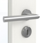 Detailansicht der Oberfläche von GARANT Schallschutztür Authentic Bianco GCK08 mit Lichtausschnitt LA-4 schlossseitig