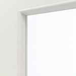 Detailansicht des Lichtausschnitts von GARANT Wohnungseingangstür Weiß Struktur Premium CePaL mit Lichtausschnitt LA-3