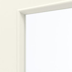 Detailansicht des Lichtausschnitts von GARANT Wohnungseingangstür 9417-60 Snow White CePaL mit Lichtausschnitt LA-5 bandseitig