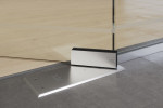Bodentürschließer von Ufficio Motiv matt 2-flg. Glaspendeltür mit einem Seitenteil und Oberlicht DORMA Mundus BTS Variante 11 - Erkelenz