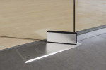 Bodentürschließer von Selina Motiv matt 2-flg. Glaspendeltür mit zwei festen Seitenteilen DORMA Mundus BTS Variante 6 - Erkelenz