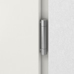 Detail Bänder von Stahl Nebeneingangstür GAJA S68 ZL mit Glasausschnitt