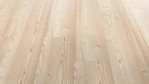 TH-pinie-bergen-gebuerstet-perform-wood-vinyl-Schraeg