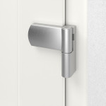 Kneer Haustür Kunststoff KF 404 S 117 RAL 9016-RAL 9016 Detail Bänder