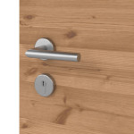Kneer Haustür Holz 327 Querfurnier Lärche hell-Querfurnier Lärche hell Detail Oberfläche
