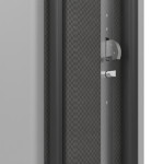 Hörmann Haustür ThermoCarbon 686 RAL 9006-RAL 9006 Detail Schließer