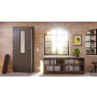 Detail-Milieuansicht von HÖRMANN Innentür Groove 16 Staubgrau RAL 7037 Lack DesignLine mit Lichtausschnitt LA 4 mittig