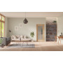 Front-Milieuansicht der in der Wand laufenden GARANT Schiebetür Authentic Risseiche GCK08 mit Lichtausschnitt LA-2 Sprosse SP1