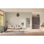 Front-Milieuansicht der in der Wand laufenden GARANT Schiebetür 0160-60 Silver Grey CePaL mit Lichtausschnitt LA-3 Sprosse SP10