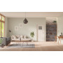 Front-Milieuansicht der in der Wand laufenden GARANT Schiebetür Authentic Grigio GCK08 mit Lichtausschnitt LA-9