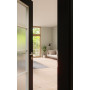 CloseUp-Milieuansicht von GARANT Zimmertür 0901-60 Black Resopal mit Lichtausschnitt LA-DIN Sprosse SP10