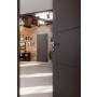 CloseUp-Milieuansicht von HÖRMANN Innentür Groove 13 Staubgrau RAL 7037 Lack DesignLine
