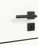 Detailansicht des Lichtausschnitts von Linea Black M42 Weißlack RAL 9016 Innentür - Deine Tür