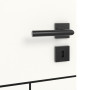 Detailansicht des Lichtausschnitts von Linea Black M43 Weißlack RAL 9016 Innentür - Deine Tür