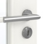 Detailansicht der Oberfläche von GARANT Zimmertür Authentic Bianco GCK08 mit Lichtausschnitt LA-2 Sprosse SP0