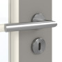 Detailansicht der Oberfläche von GARANT Zimmertür U12115SD Platingrau GHK08 mit Lichtausschnitt LA-2 Sprosse SP0