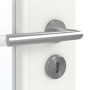 Detailansicht der Oberfläche von GARANT Zimmertür Authentic Bianco GCK08 mit Lichtausschnitt LA-2 Sprosse SP10