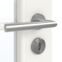 Detailansicht der Oberfläche von GARANT Zimmertür Weißlack 9016 mit Lichtausschnitt LA-3 Sprosse SP10