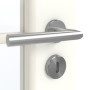 Detailansicht der Oberfläche von GARANT Zimmertür U11026SD Kristallweiß GHK08 mit Lichtausschnitt LA-3 Sprosse SP10