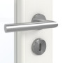 Detailansicht der Oberfläche von GARANT Zimmertür Authentic Bianco GCK08 mit Lichtausschnitt LA-3 Sprosse SP4