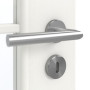 Detailansicht der Oberfläche von GARANT Zimmertür Authentic Bianco GCK08 mit Lichtausschnitt LA-4 schlossseitig Sprosse SP10