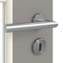 Detailansicht der Oberfläche von GARANT Zimmertür U12115SD Platingrau GHK08 mit Lichtausschnitt LA-6 Sprosse SP1