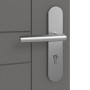 Detailansicht der Oberfläche von HÖRMANN Wohnungseingangstür Groove 88 Staubgrau RAL 7037 Lack DesignLine