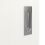 Detailansicht der Oberfläche von GARANT Feuchtraum-Schiebetür Authentic Bianco GCK08 mit Lichtausschnitt LA-4 bandseitig