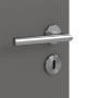 Detailansicht der Oberfläche von HÖRMANN Innentür Groove 31 Staubgrau RAL 7037 Lack DesignLine