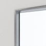 Detailansicht des Lichtausschnitts von GARANT Feuchtraumtür 0160-60 Silver Grey Resopal mit Lichtausschnitt LA-2