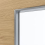Detailansicht des Lichtausschnitts von GARANT Feuchtraumtür Quer Authentic Asteiche GCK08 mit Lichtausschnitt LA-3