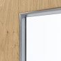 Detailansicht des Lichtausschnitts von GARANT Feuchtraumtür Authentic Asteiche GCK08 mit Lichtausschnitt LA-4 bandseitig