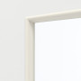 Detailansicht des Lichtausschnitts von GARANT Objektinnentür D354-60 Designer White Resopal mit Lichtausschnitt LA-5 bandseitig